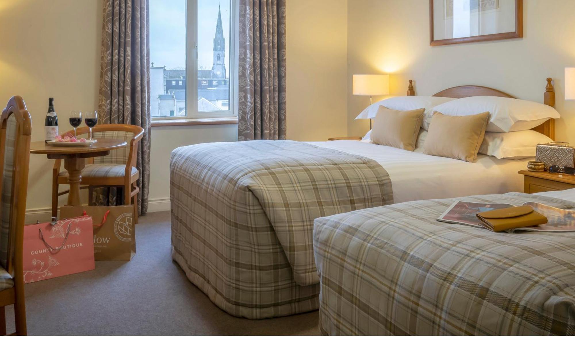 Temple Gate Hotel Ennis Bagian luar foto