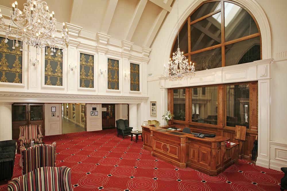 Temple Gate Hotel Ennis Bagian luar foto