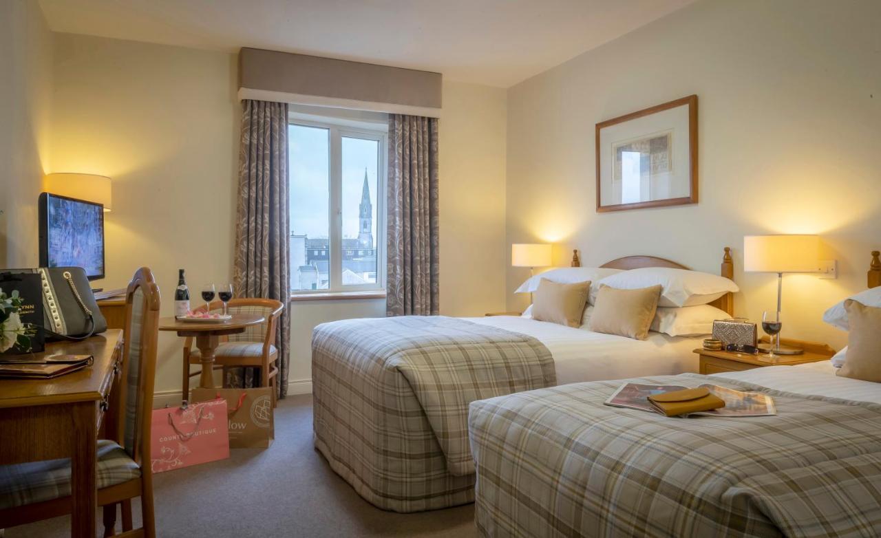 Temple Gate Hotel Ennis Bagian luar foto
