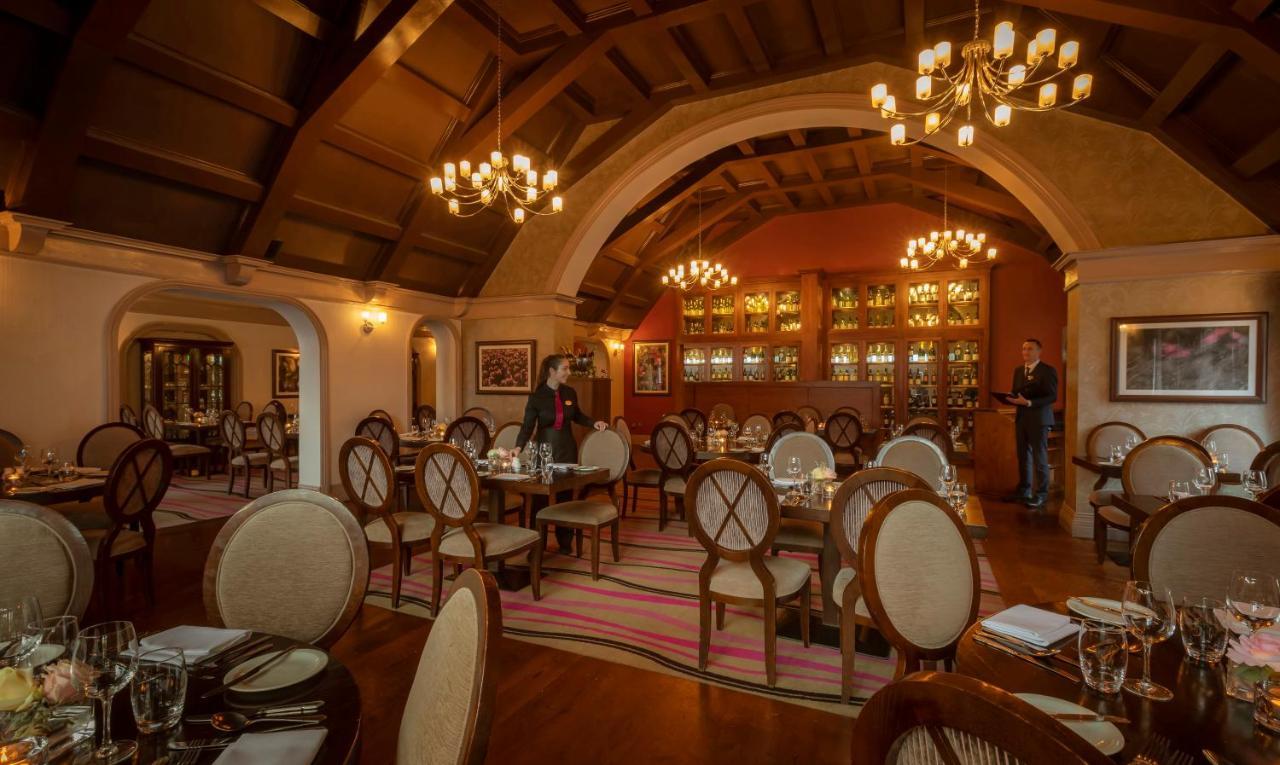 Temple Gate Hotel Ennis Bagian luar foto